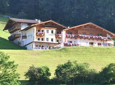 Kratzerwirt Apartments Neustift im Stubaital Exteriör bild